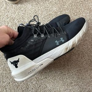 Mens Training Shoe - Size 13